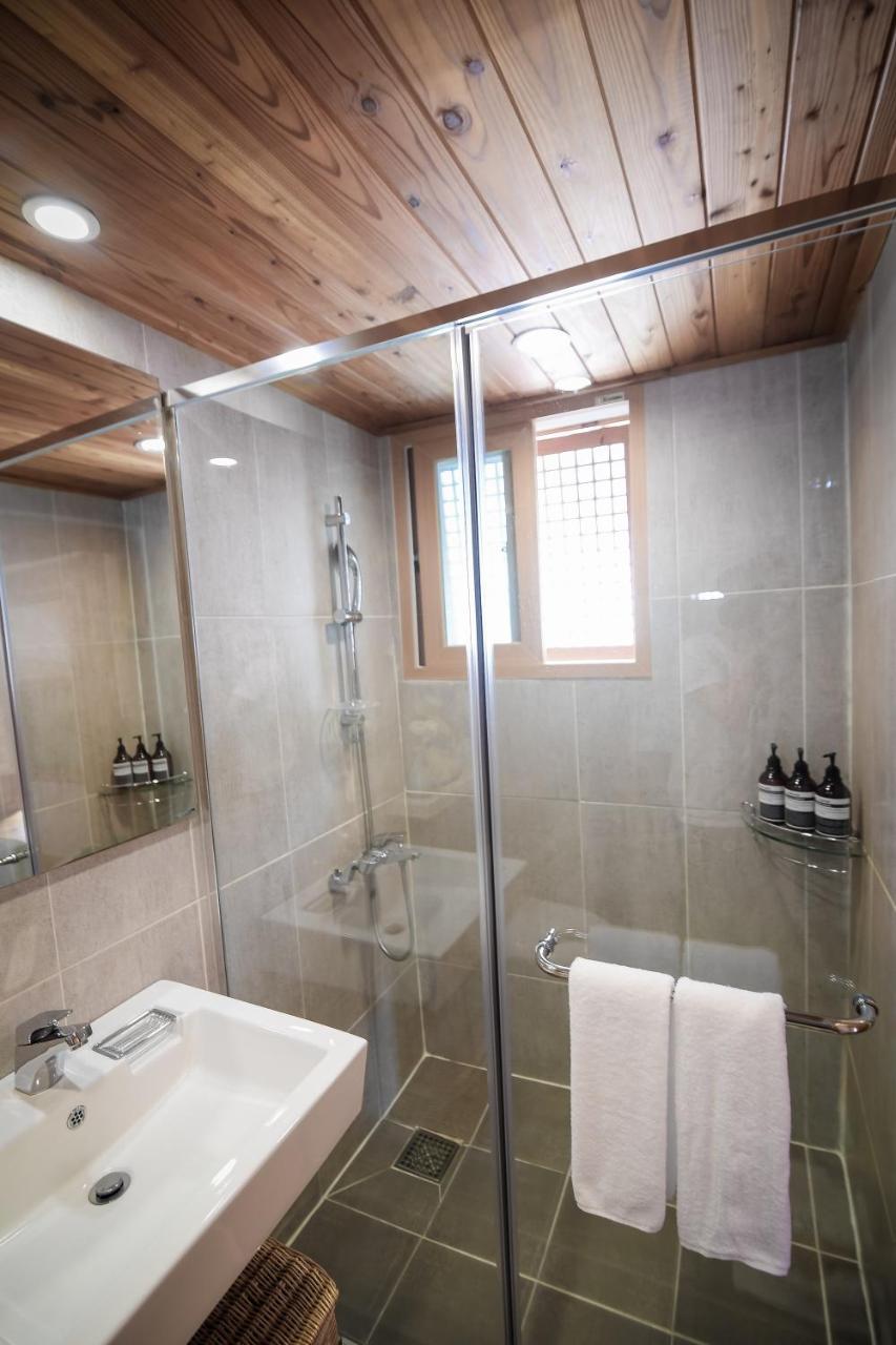Cheong Yeon Jae Hanok Hotel Seoel Buitenkant foto