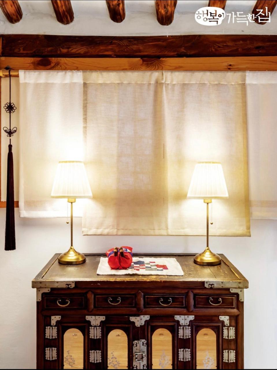 Cheong Yeon Jae Hanok Hotel Seoel Buitenkant foto